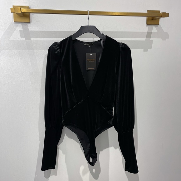 • VELVET BLACK BODYSUIT • - Picture 2 of 2